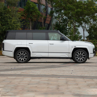 BYD Yangwang U8 SUV de luxe tout-terrain à autonomie étendue, quadricycle électrique E4 DiSus-P Tank Turn Amphibious EV, autonomie CLTC de 1205 km