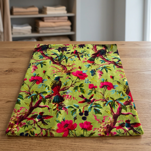 Tissu en velours de coton imprimé à la main, vert olive, motif floral et oiseaux, tissu de luxe en velours de coton imprimé pour ameublement - Product Image 1