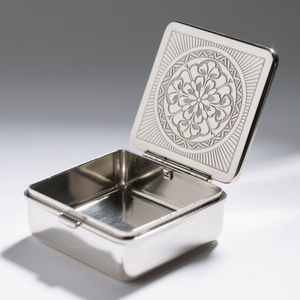 Cajas y Frascos de Bálsamo de Acero Inoxidable, Aleación de Zinc, Negro, Plateado, Dorado y Blanco, Fabricante Personalizado de Fábrica OEM, Recambio - Product Image 2