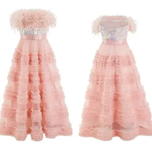 Haute qualité thé-longueur a-ligne plume Tulle femmes occasion spéciale robe avec épaules dénudées sans manches robe de soirée