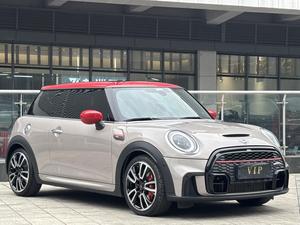 <span class=keywords><strong>MINI</strong></span> <span class=keywords><strong>JCW</strong></span> ALL-IN d'occasion 2022, toutes options, coupé 3 portes, performance, automatique, turbo 2.0T, châssis <span class=keywords><strong>JCW</strong></span> d'origine, HUD, Harman Kardon L2 - Product Image 2