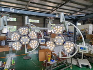 Lampe chirurgicale sans ombre à trois à cinq pétales pour hôpital, lampe d'inspection pour salon de beauté - Product Image 5