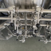 Équipement de brassage en acier inoxydable préinstallé Carry Brewtech Customizable Compact 150L SMART-Series 3 Vessel Brewhouse