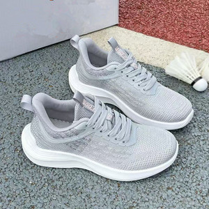 Chaussures décontractées tendance, polyvalentes, respirantes, de haute qualité et esthétiques pour filles, chaussures de sport pour étudiantes, best-sellers. - Product Image 3