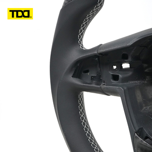 Volant en fibre de carbone véritable TDD compatible avec SEAT, fibre de carbone mate, personnalisable - Product Image 4