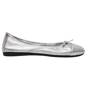 Chaussures plates en cuir d'agneau argenté - Product Image 3