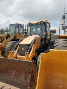 Chargeuse-pelleteuse d'occasion JCB 3CX 4CX Machine de construction mécanique Tracteur compact d'occasion avec pelleteuse vente en Chine Shanghai - Product Image 6