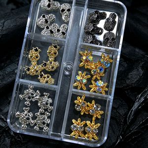 Kit de adornos para uñas de Halloween, 30 piezas, con diseño de araña, corona, calavera, pedrería metálica, para uñas postizas, manicura DIY, venta al por mayor - Product Image 5