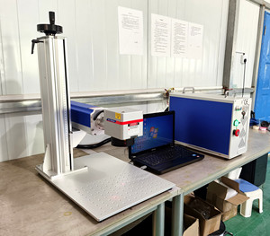 Petite machine de marquage laser à fibre portable de haute qualité 20W 30W 50W pour la gravure et le marquage de numéros, lettres et logos - Product Image 5