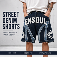 Shorts en jean délavé effet vieilli personnalisés pour hommes, style streetwear, coupe ample, avec broderie, patchs et appliques, fermeture éclair, taille moyenne, OEM