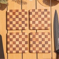 Plateau de service élégant en bois massif, double face, motif damier carré, pour mugs, tasses à thé et mini-plats