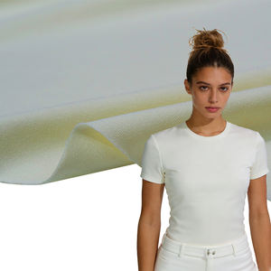 Le nouveau tissu en polyester et élasthanne technologique est polyvalent, offrant des propriétés telles que la résistance au chlore et la protection <span class=keywords><strong>UV</strong></span>. - Product Image 1