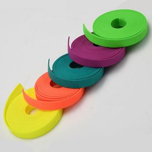 Ruban PVC couleur unie avec logo personnalisé, sangle en nylon polyester gaufré imperméable et résistant aux taches pour casque de sécurité - Product Image 5