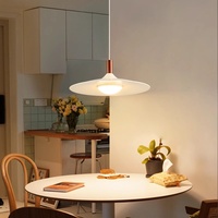Eiserne Hängelampe im Französischen Creme-Stil für Restaurants, Einfache Esstisch- und Barbeleuchtung, LED-Acryl-Walnuss-Deckenleuchte für Schlafzimmer