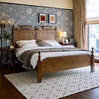 Chambre principale, lit français rétro, chambre double, lit king size de luxe