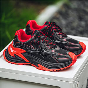 Zapatos deportivos de malla para hombre, estilo casual, con suela gruesa para aumentar la altura, estilo moderno para estudiantes, novedad de primavera. - Product Image 5