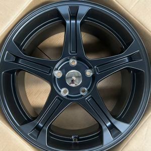 Rines de Aluminio de Cinco Radios de 15 y 16 Pulgadas, Estilo <span class=keywords><strong>Desmond</strong></span> RegaMaster EVO II, 4x00 5x114.3, Fundición Magnética - Product Image 6