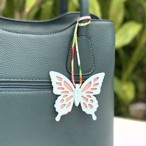 Elegantes Adornos de Mariposa para Bolsos, Decoraciones Estilosas para Bolsos de Mano, Lindos Llaveros de Cuero PU con Lazo - Product Image 3