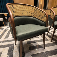 Sièges de banquettes de restaurant de qualité professionnelle |   Ensemble table et banc de bistrot rétro en rotin avec projet de conception CAO personnalisé
