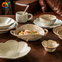 Ensemble de bols et assiettes en poterie rustique à double anse, plats en céramique profonds en forme de fleur et en forme de chapeau de paille, collection de vaisselle rétro multi-formes