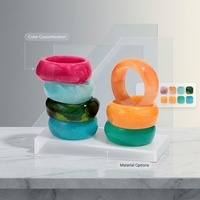 Nouveauté : Bracelets/Bracelets rigides en acrylique pour femmes, géants, colorés, tendance, au design audacieux, massifs, irréguliers et larges