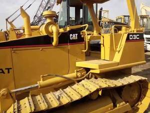 รถดันดินมือสอง CAT D3 รถแทรกเตอร์ขนาดเล็ก รถบูลโดเซอร์ CAT D6g D6d รถบูลโดเซอร์แบบตีนตะขาบ รถบูลโดเซอร์มือสอง Caterpillar D6 D7 D3 D4 D5 - Product Image 5