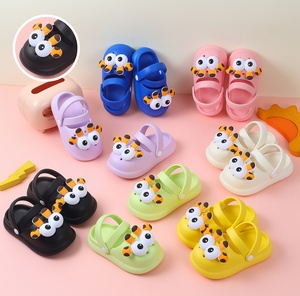 รองเท้าแตะเด็ก EVA แบบสวมสำหรับเด็กผู้หญิงและเด็กผู้ชาย รองเท้าแตะสำหรับสวน รองเท้าแตะชายหาดลายการ์ตูน - Product Image 2