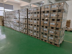 600w 700w 750w 800w 1000w Rosen Tier 1 <strong>Solar</strong> <strong>Panel</strong> Bifacial Full Black <strong>Solar</strong> <strong>Panel</strong> EU Stock - Product Image 3