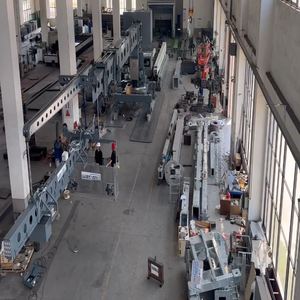 Fassadenreinigungssystem/BMU mit Zugangssystem für Gebäudewartung - Product Image 2