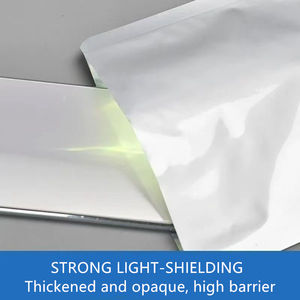 Bolsa de Mylar Personalizada Plateada para Envasado al Vacío, Resistente a la Humedad, Antiestática, Resistente a Pinchazos, para Alimentos para Mascotas - Product Image 3