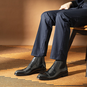 รองเท้าบูทหนังพรีเมียมผู้ชายรุ่นทันสมัยปี 2026 ระบายอากาศได้ดี เหมาะสำหรับธุรกิจและงานทางการ พื้นรองเท้ากันลื่น สวมใส่สบาย เหมาะสำหรับใส่ในชีวิตประจำวัน - Product Image 2