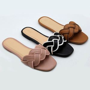 2026 Fashion New Custom Sandalias Contrast Color Flat <b>Sandals</b> for Women and Ladies - Product Image 2