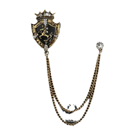 Broche vintage en alliage avec chaîne couronne et bouclier, épingle de revers ornée de strass et de double chaîne, pour manteau, mariage et fête