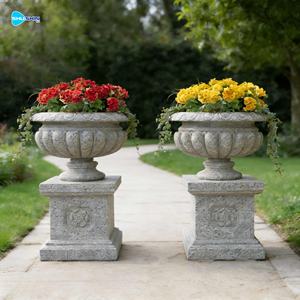 Vasos de Flores Decorativos de Mármore Branco Baratos Feitos à Mão para Jardim de Villa Europeia com Base - Product Image 4