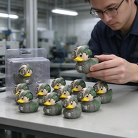 Canard en caoutchouc tactique pour Jeeps, jouet à presser en PVC, canard des forces spéciales avec casque, canard flottant en vrac, décoration de bureau, cadeau anti-stress