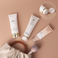 Vente en gros de tubes cosmétiques blancs de 120ml Emballage de tube de pressage de nettoyant pour le visage en plastique pour les soins de la peau