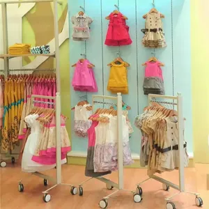 Loja de roupas infantis personalizadas, luminária para exibição de roupas de bebê, prateleira para crianças, prateleira para roupas de bebê