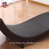 Chaise longue portable en poly rotin en forme de S moderne, mobilier de plage extérieur de haute qualité pour hôtels, villas, cour, piscine