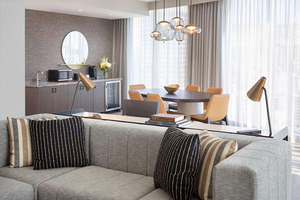 Foshan ensemble de chambre à coucher en bois vert d'érable meubles d'hôtel de taille royale meubles d'hospitalité commerciale pour l'usage direct d'appartement - Product Image 5