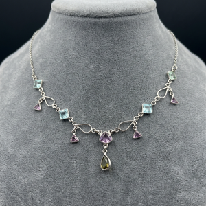Collier Pendentif Géométrique en Argent 925 Plaqué Rhodium pour Femme Art Palace, Sertissage à Griffes, Style Papillon, Chaîne à Maillons - Product Image 1