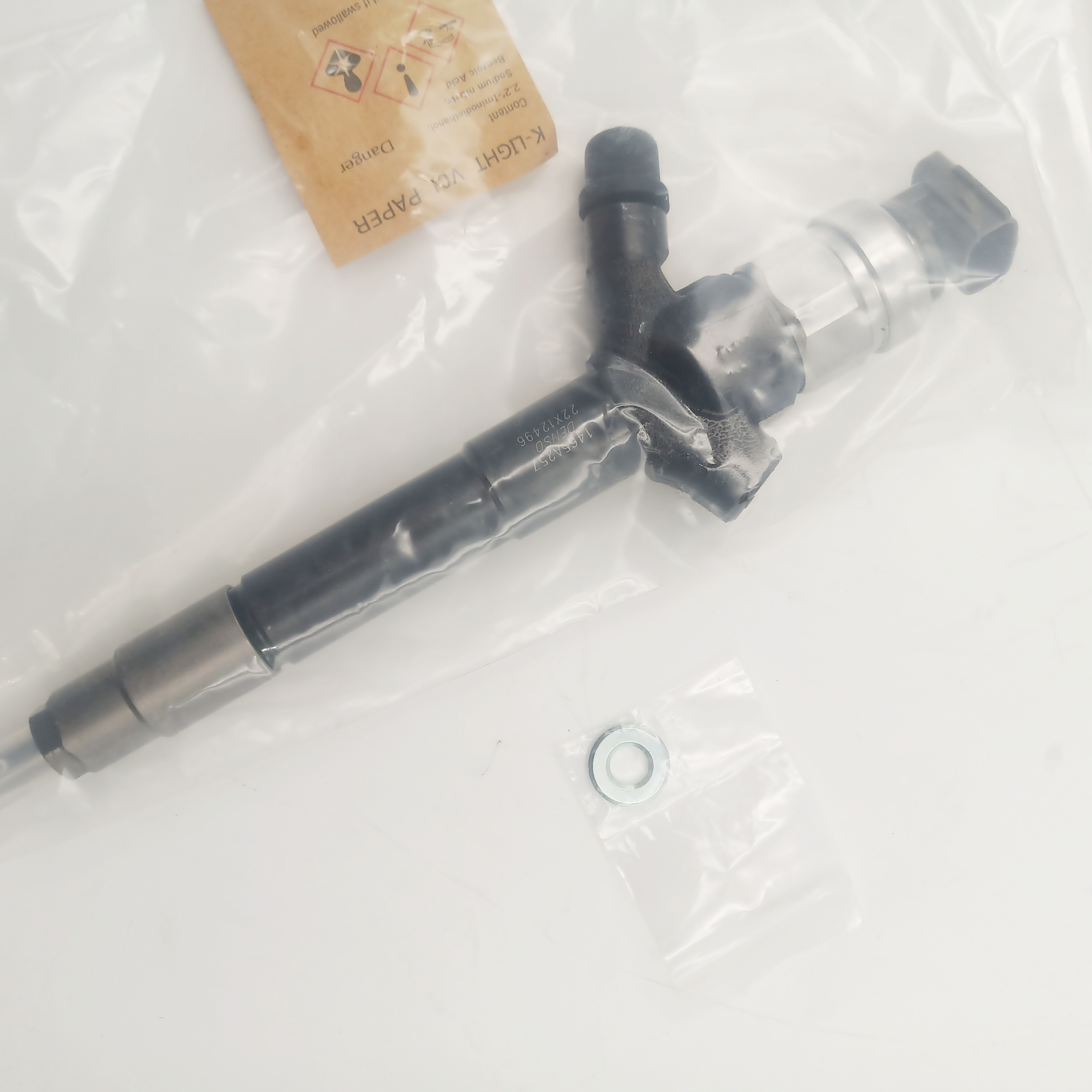 095000-749# 1465A297  diesel injection nozzle injector 095000-749# 1465A297 engine pump injector sprayer 095000-9560 1465A257