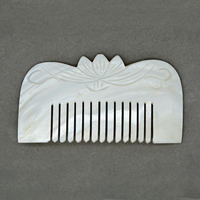 Peignes et brosses à cheveux en coquillages de la série animale, artisanat en coquillages de style méditerranéen, décoration intérieure, petits cadeaux, souvenirs d'aires touristiques
