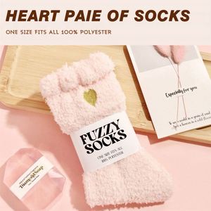 ชุดของขวัญน่ารักสีชมพูพร้อมโลโก้สั่งทำพิเศษ ประกอบด้วยแก้วน้ำขนาดใหญ่ แปรงทำความสะอาดหลอดดูดน้ำ ผ้าปิดตา และชุดอาบน้ำ สำหรับเทศกาลปีใหม่ คริสต์มาส งานแต่งงาน - Product Image 5