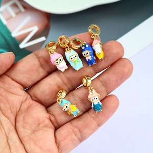 Abalorios de juguete de personajes de conejo monstruo de dibujos animados esmaltados multicolor para collares y pulseras DIY, suministros de joyería - Product Image 6