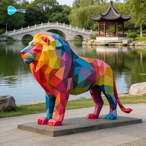 Escultura de <span class=keywords><strong>León</strong></span> Geométrica Grande de Acero Inoxidable Pulido en Color Personalizado con Tema de Cruz para Área de Recepción de Exteriores - Product Image 2