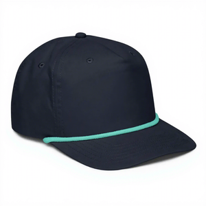Casquette plate en gros à 5 panneaux structurée, casquette snapback respirante en polyester avec logo brodé, couvre-chef de sport ajustable - Product Image 1