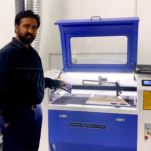 Preço da máquina de gravação e corte a laser CO2 para madeira acrílica plástica 4040 6090 1390 1610 1325 cnc 40w 60w 80w 100w 150w