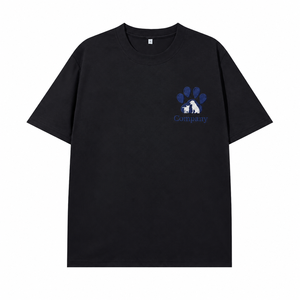T-shirt personnalisé brodé avec empreinte de petite patte, silhouette de <span class=keywords><strong>chien</strong></span> et texte personnalisé – Cadeau et vêtement pour les amoureux des animaux - Product Image 1