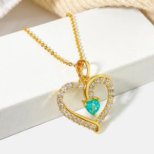 Collier tendance en forme de cœur pour femmes, accessoires de mode pour femmes, bijoux pendentifs plaqués or 18 carats, zircone cubique - Product Image 1