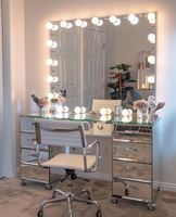 Coiffeuse sur pied éclairée en bois massif de style européen moderne pour femme, avec rangements et fonctionnalités réglables, blanche, pour chambre, appartement, hôtel